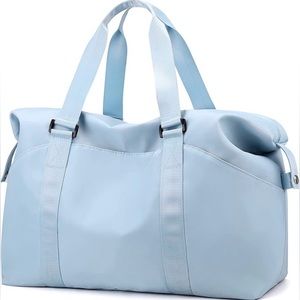 TRAVEL DUFFLE BAG - LIGHT BLUE